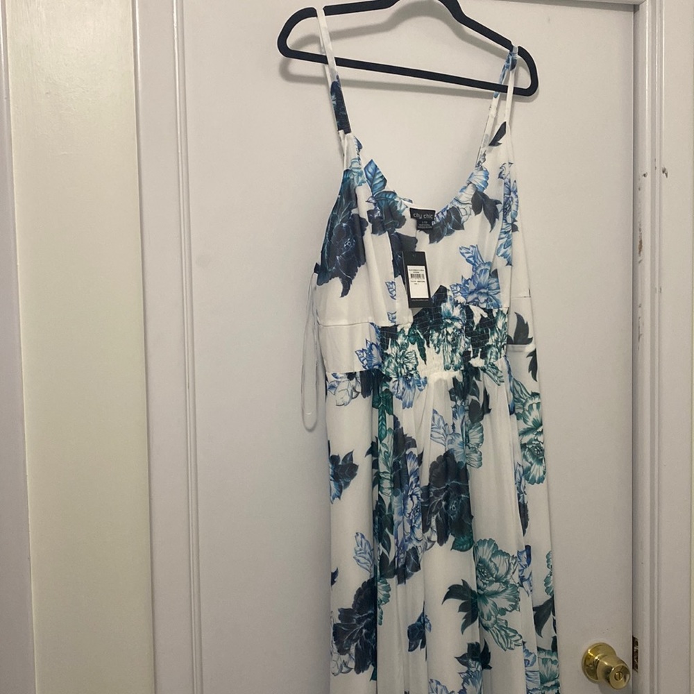 Never worn! City Chic Maeko Floral Maxi
